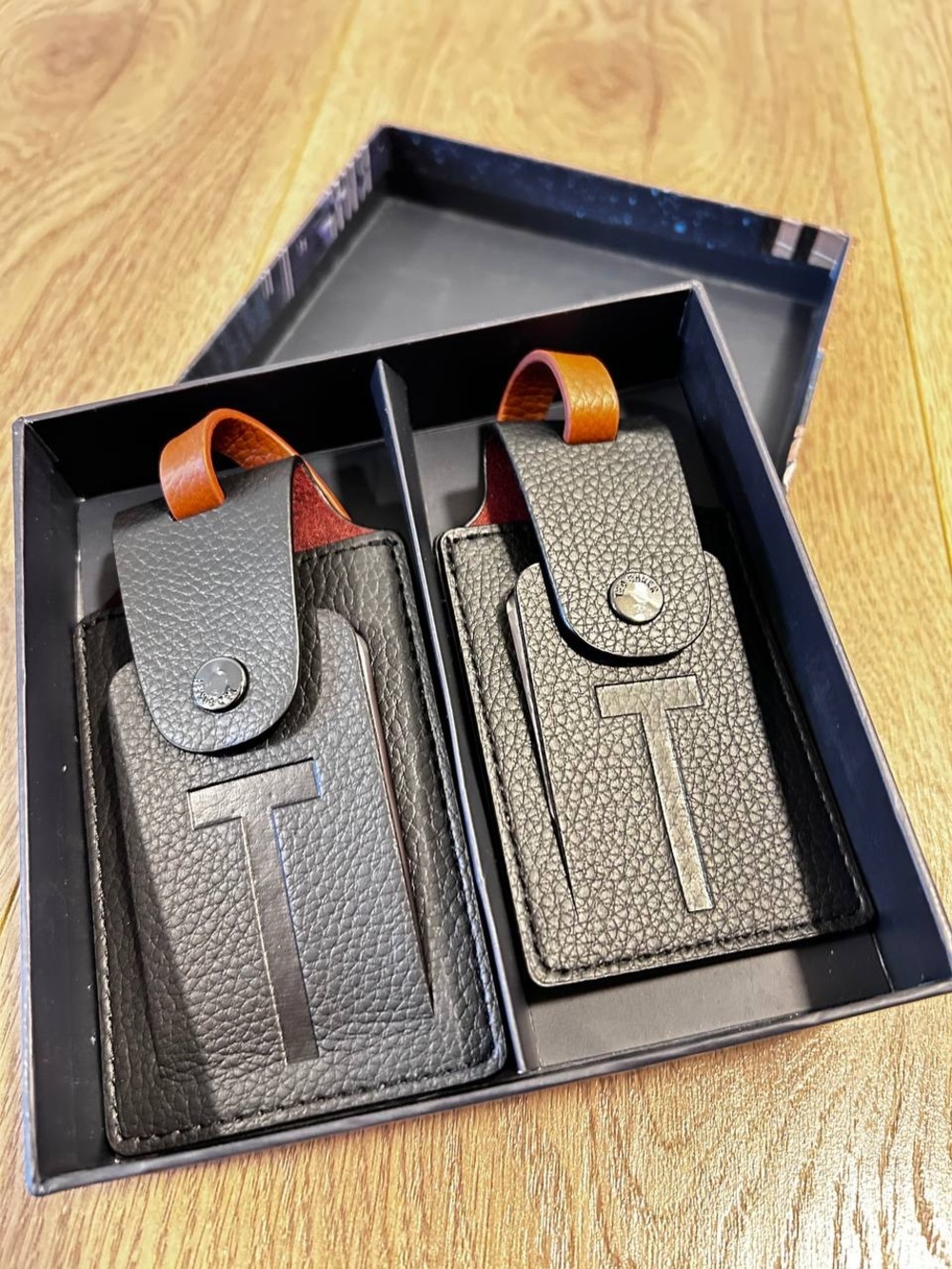 Tad Baker Luggage Tag Set